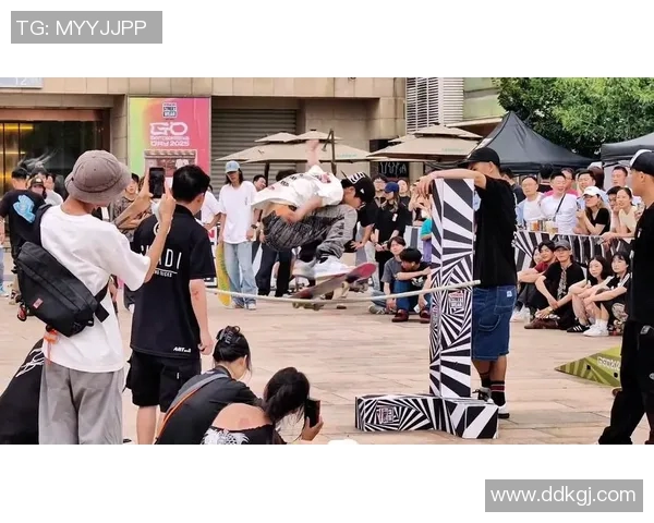 上海滑板队整体表现分析与战术压制的得失探讨