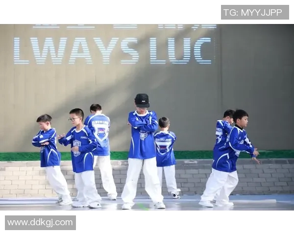 成都街舞队在世界街舞大赛中的默契配合与精彩表现分析