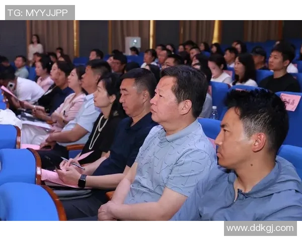 西安篮球队区域防守创新之路:战术变革与球队崛起的深度分析 西安篮球队区域防守创新之路:战术变革与球队崛起的深度分析