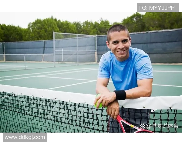 重庆网球队技术争议引发广泛讨论网球爱好者热议战术与训练方式